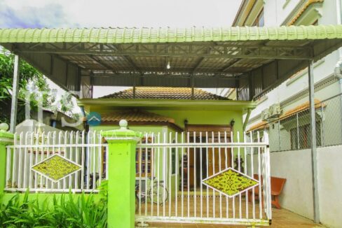 Green and Pink Villa for Rent in Siem Reap