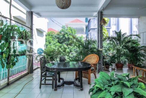 2 Bedroom Apartment For Rent - Tonle Bassac