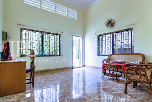 Apartment for Rent in Tonle Bassac - 1 Bedroom