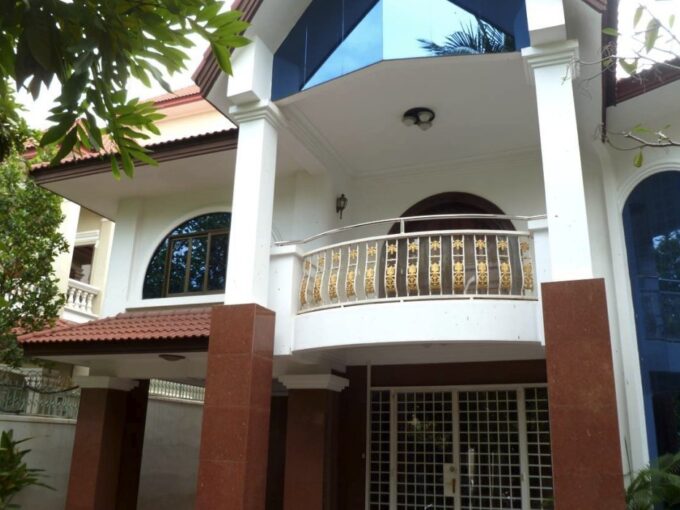 6 Bedroom Villa in Daun Penh
