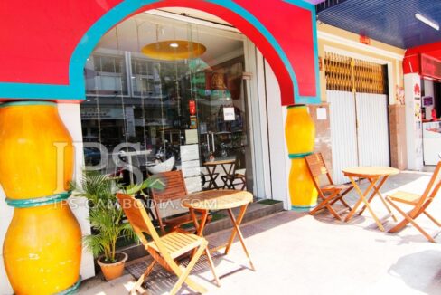 Business For Sale  Lease Opposite Sorya Mall - Phnom Penh