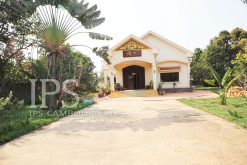 Beautiful Four Bedroom Villa for Rent in Siem Reap