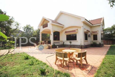 1702020245c12e95-ips-beautiful-4-bedrooms-villa-for-rent-in-siem-reap-1455684660-IMG8927-Optimized