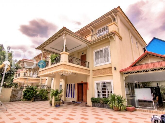 Sen Sok Villa for Rent - 8 Bedrooms