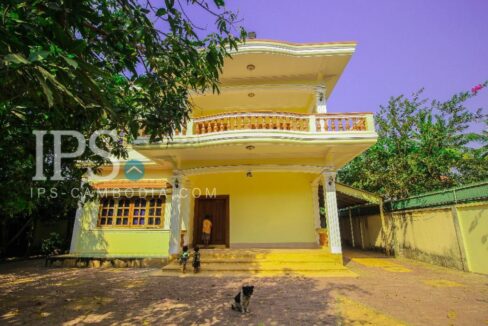 5 Bedrooms House for Rent in Siem Reap