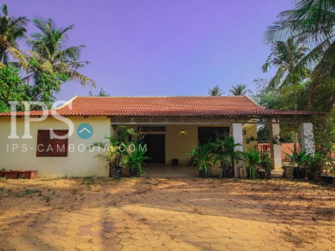 2 Bedrooms Villa for Rent in Siem Reap