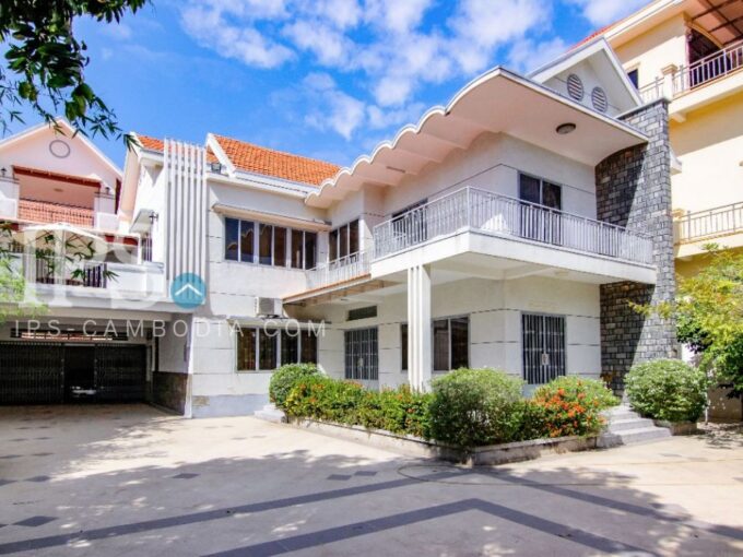 Commercial Villa For Rent in Tuol Kork - 8 Bedrooms