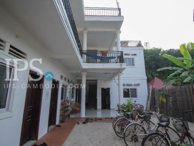 15 Rooms Building for Rent in Salakomrerk