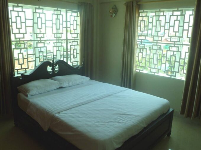 Spacious One Bedroom Apartment in BKK2