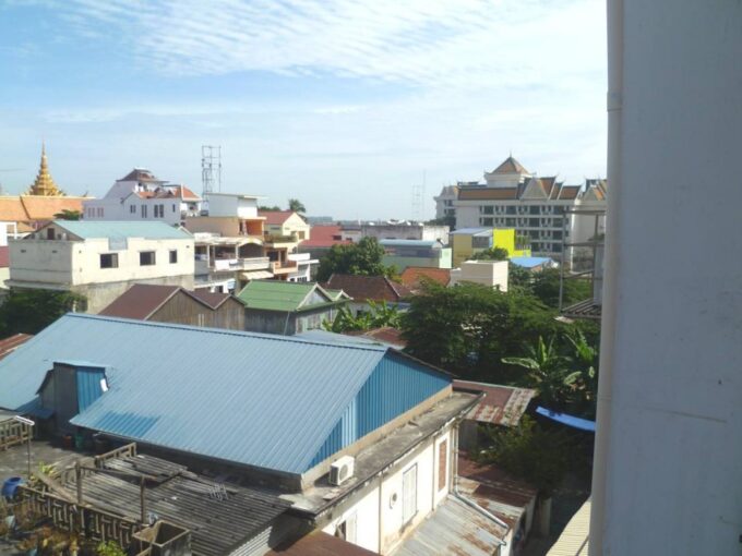 2 Bedroom Apartment in Daun Penh