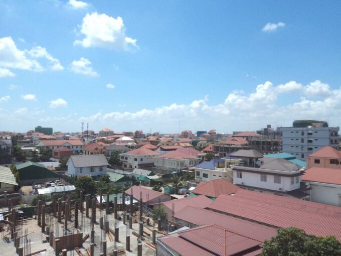 3 bedroom apartment in Phsar Doeum Thkov