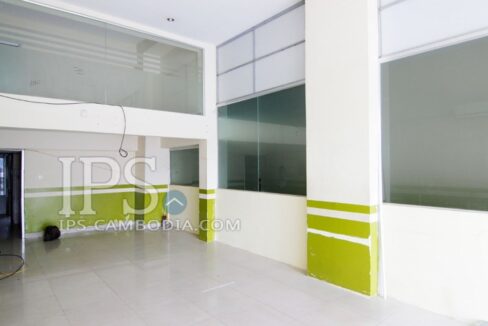 Potential Double Shopfront for Rent in Central Phnom Penh - 7 Makara