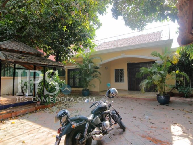 Villa for Rent in Phnom Penh - Four Bedrooms in Tonle Bassac