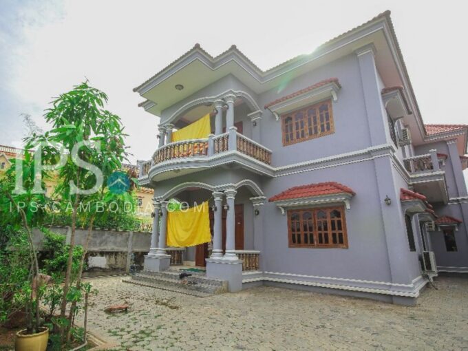 6 Bedrooms Villa for Rent in Siem Reap