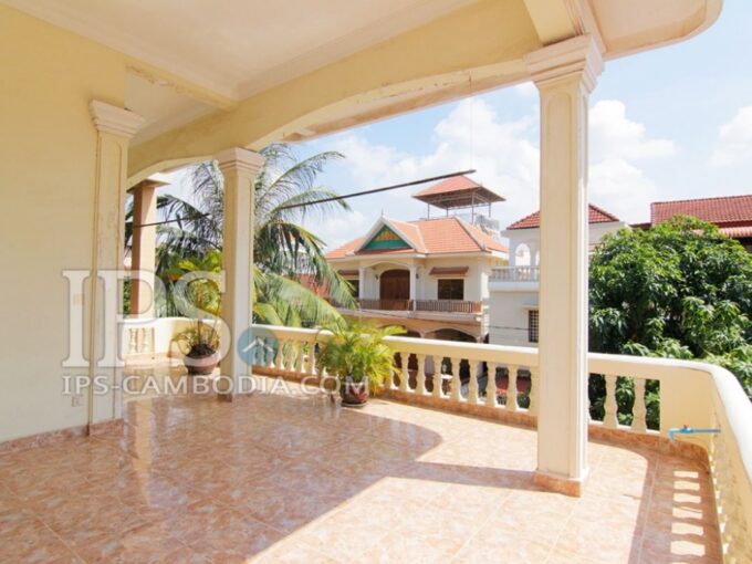 Villa For Sale in Phnom Penh - Five Bedrooms
