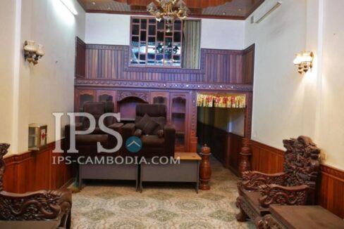 Townhouse for sale in Phnom Penh -Tonle Bassac Four Bedrooms