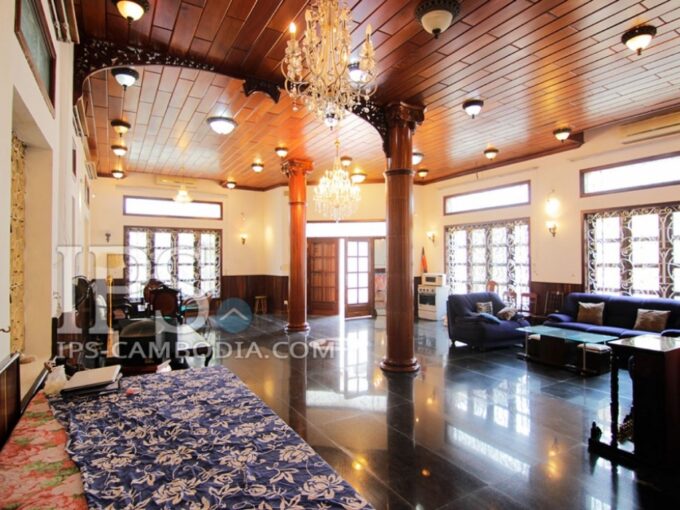 Six Bedroom Townhouse For Rent in 7 Makara - Phnom Penh