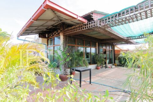 Two Bedrooms Penthouse For Rent in 7 Makara