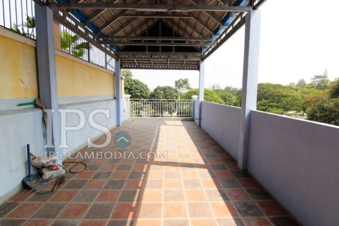 Commercial Building for Rent in Wat Phnom - Six Bedrooms