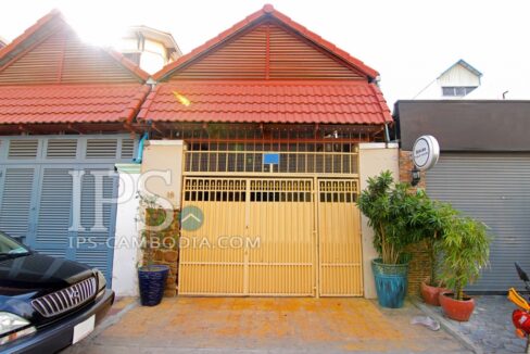 Three Bedroom Townhouse for rent in Daun penh