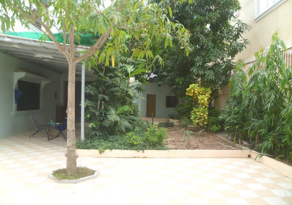 4 Bedroom Villa in Psar Doeum Thkov