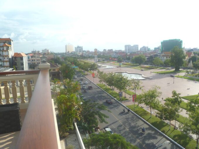 Apartment for Rent in Daun Penh - Two Bedroom