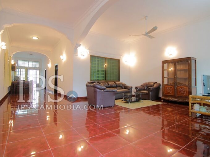 2 Bedroom in Tonle Bassac- Phnom Penh