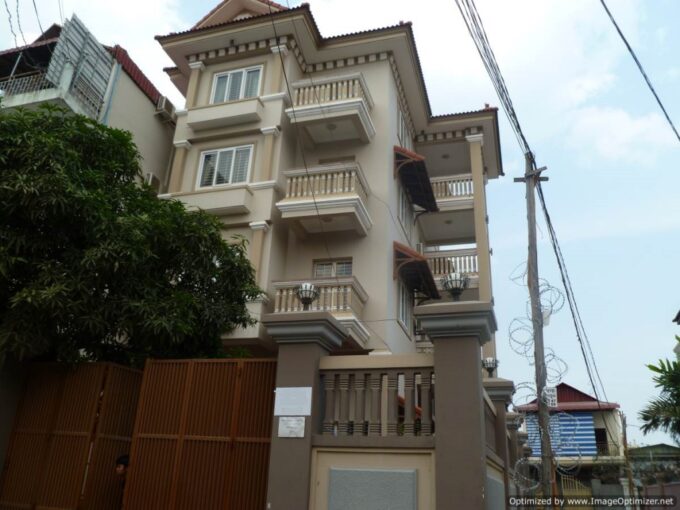 9 Bedroom Villa in Sen Sok