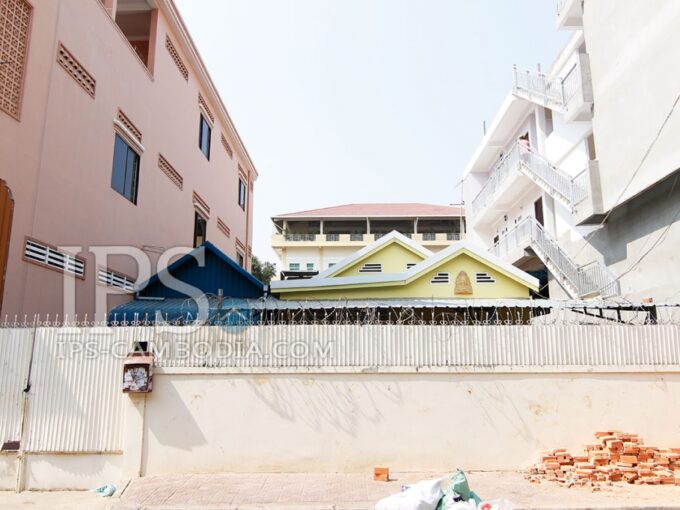 Townhouse for Rent in Phnom Penh - Three Bedrooms in BKK3