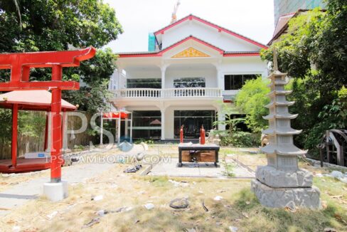 Commercial Villa For Rent in BKK1 - Eight Bedrooms