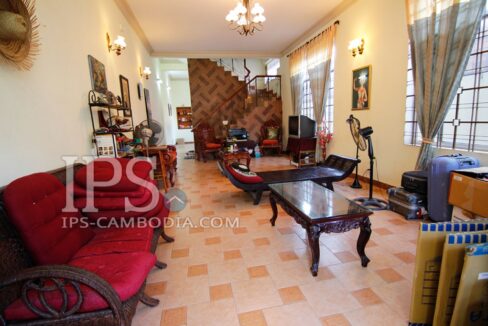 170511190979da26-ips-townhouse-for-rent-in-phnom-penh-five-bedrooms-in-boeung-trabek-1455528305-MG7981
