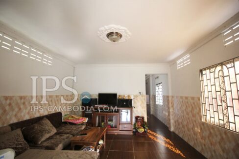 Comfortable Three Bedroom Villa for Rent in Siem Reap