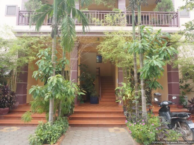 2 Bedroom Apartment For Rent - Wat Bo