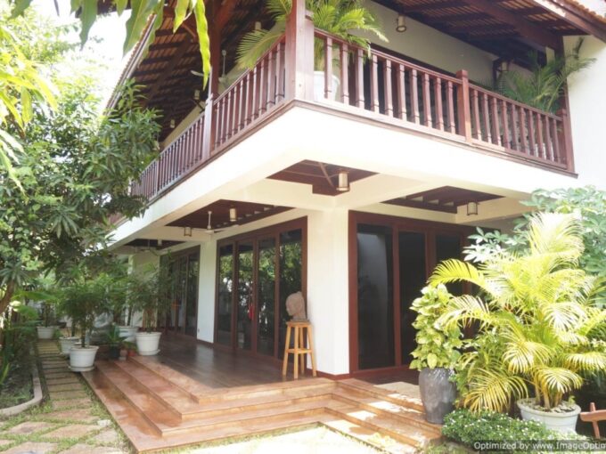 Six Bedroom Villa for rent in Siem Reap - Svay Dong Kom