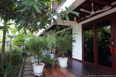 170511201042dc69-ips-6-bedroom-villa-for-rent-in-svay-dongkum-1447834601-DSC06238-Optimized