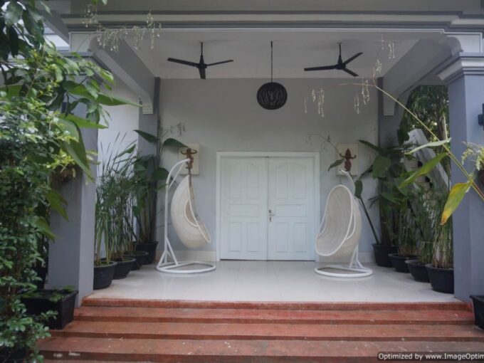 Eight Bedroom Guest House for Rent in Siem Reap