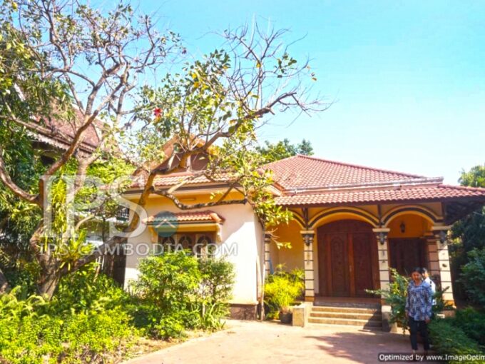 Three Bedroom Villa in Siem Reap for Rent - Salakamreuk
