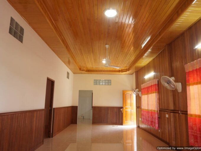 3 bedrooms for rent  Upstair  in Sala Konseng Commune Siemreap
