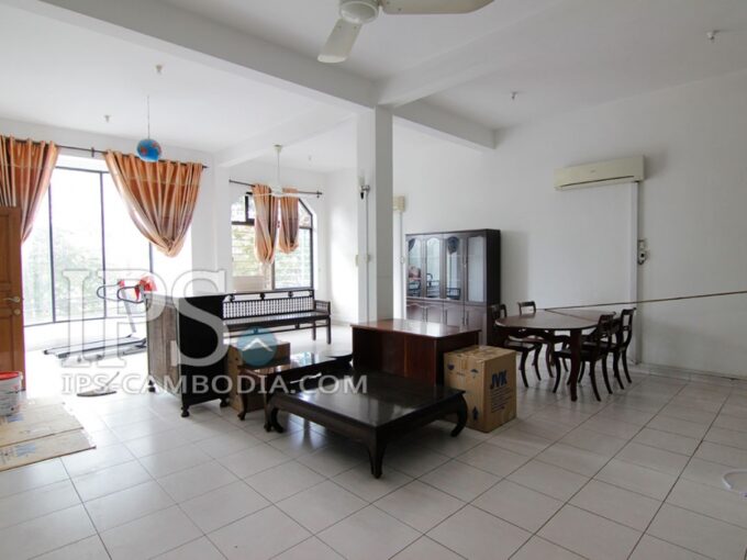 Commercial Office Space For Rent in Daun Penh