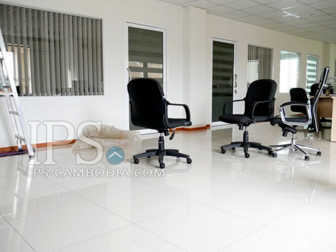 Commercial Office for rent in Phnom Penh - Teuk La Ark II -170sqm