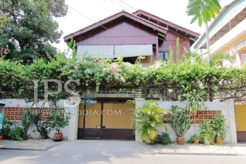 Lovely Two Bedroom Apartment in Toul Tum Poung For Rent
