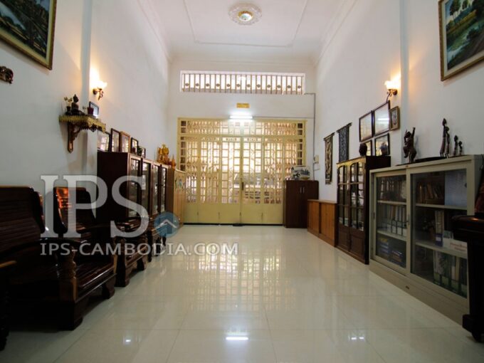 Spacious Four Bedroom Townhouse For Sale in BKK3 Phnom Penh