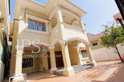 Six Bedroom Villa in Toul Tum Poung For Rent