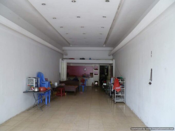 Shopfront Property in Daun Penh
