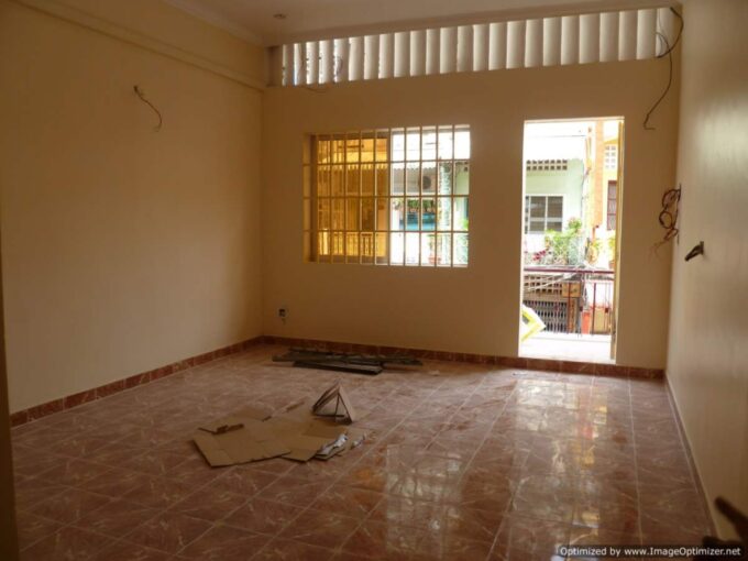 Shopfront Property in Daun Penh