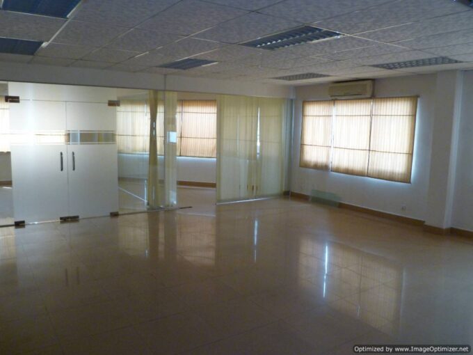 Commercial Space in Daun Penh For Rent