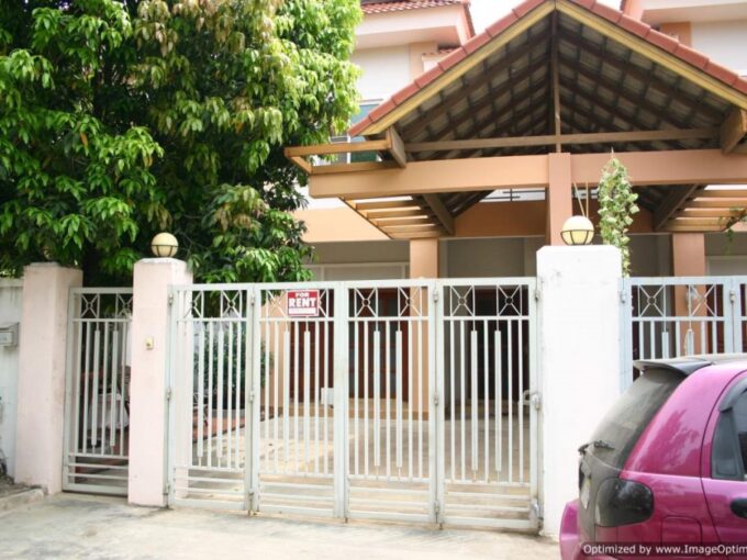 3 Bedroom Townhouse in Tonle Bassac