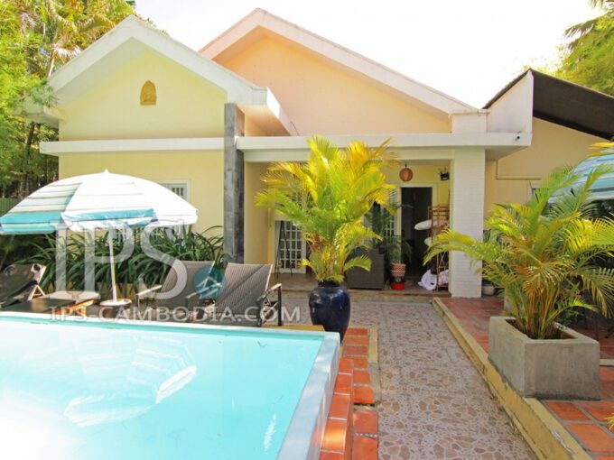 Phnom Penh Villa for rent Three Bedrooms - BKK1