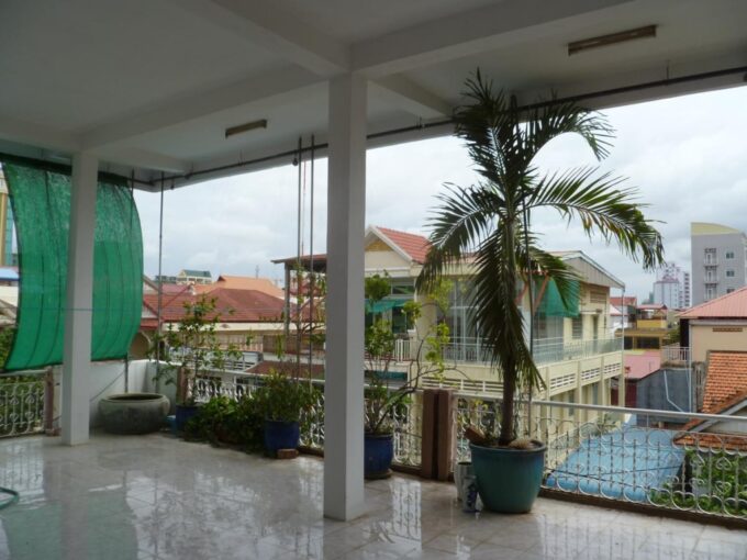 2 Bedroom Apartment in BKK3
