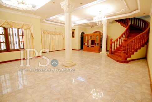 170512010857fd25-ips-villa-in-for-rent-in-phnom-penh-7makara-four-bedroom-1451101202-MG4664